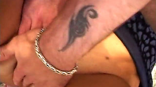 Italian amateur chick in mask get fucked