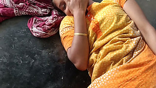 Desi hot bhabi tight pussy girls want sex
