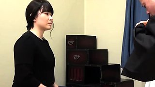 Young amateur pussyfucked by old guy
