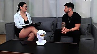 HORNY TEACHER AND STUDENT FUCK IN EXCHANGE FOR PASS - LA