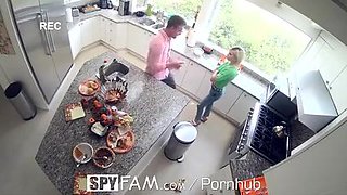 Step Sista Ravaged In Kitchen On Thanksgiving (Kiara Cole, Truck Wylde)