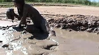 Amateur hottie fucked outdoor in public