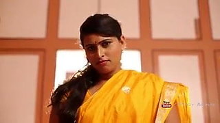 INDIAN HOT AUNTY ROMANCE WITH HER BOSS