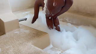 Play with Me in the Bath Tub