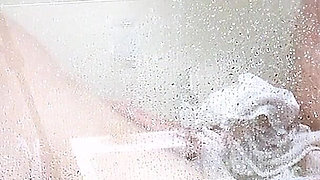 Secret Shower Affair at the Cheating Hotel!