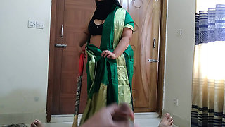 55y Old Hot Stepaunty - She Sweeping Room, Im Masturbat Beside, When She Looked & Fucked Me
