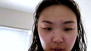 Amateur Webcam Cute Teen Plays Solo with Big Dildo