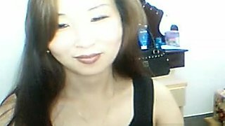 Beautiful Chinese big tits babe solo masturbation
