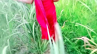 Hot Bhabhi First Time Outdoor Sexy Video