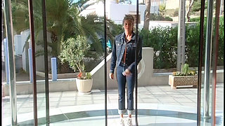 Blonde Babe Seduces Taxi Driver in Steamy Encounter