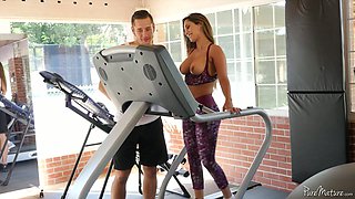 Bootyful and ample breasted fitness chick Reena Sky is fucked at the gym