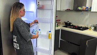 JulianaRose Colombian Teen Cheating Wife Gets Pussy Eaten By Plumber FelipeSkullX Doggystyle Blowjob Huge Tits