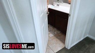 Brother-in-law is addicted to watching on his tiny sister Ashley Alexander in the shower