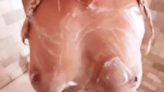Therealbrittfit Fucks Herself In The Shower