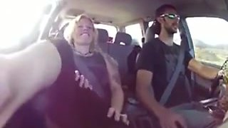 Blonde gets fingered untill cum in the car