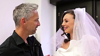 BRIDE4K. Hot bride gets trimmed pussy licked and fucked