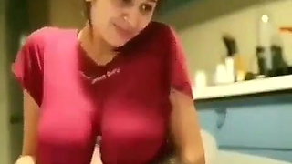 Today’s hot girl’s boobs