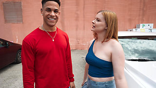 Young Harlow West slut agrees to outdoor sex