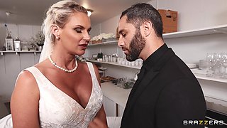 Beautiful MILF bride Phoenix Marie sex smutty story
