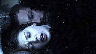 Small titted brunette teen fingering on the bed