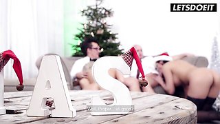 LetsDoeIt - secretary scene