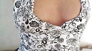 Raquel naughty taking a cumshot in her mouth and continued sucking