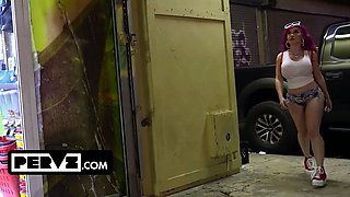 Thick Lily Lou caught stealing gets disciplined by 2 bodega clerks
