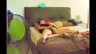 Chubby Italian wife gets caught masturbating on phone - homemade cuckold action