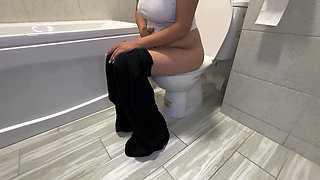 The Daily Toilet S2 Episode 16: Belly Grab Pushes