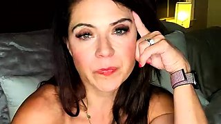 Brunette Solo Webcam Masturbation