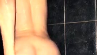 FemGape Booty Shake In The Shower