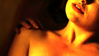 Dissolute piss fetish fingers her erotic pearl