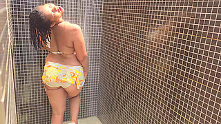 Squirting in Her Swimming Pool Full Video 4K Quality