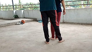 Padosi Ki Wife Ko Chat Par Pataya or Tabadtod Choda XXX Sex