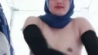 Colmek hijab aunt