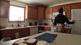 Big Tit Housewife Cooks Lunch Before Getting Pounded to Orgasm