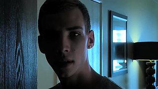 Muscle Man Gets Railed At The Hotel Room