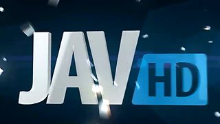 Instead of mouth to mouth nurse Ebihara Arisa goes cock to