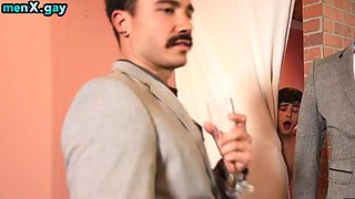 Tattooed horny twink gets anal hole drilled by gay nympho