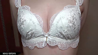 Sweet and Naturally Charming Beauty Makes Her Exclusive Debut with Special Bonus Content