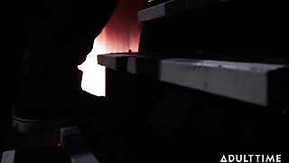 Impressive Small Hands and Jane Wilde at sex dungeon smut