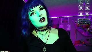 Goth Temptress Wants to Take it All