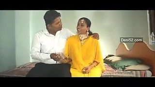 Desi Mulla wife