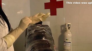 Nurse smothers patient