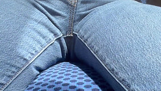 Excited to Get Home? Haha at Least I Found a Way to Take the Stress Away in the Bus