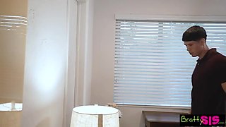 Maria Teases Stepbro With Risky Deal: 'Don't Cum Too Fast & You Can Fuck Me!'