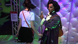 Ivy's Fun Vegas Adventure: You Love Her Golden Shower - Ivy Aura