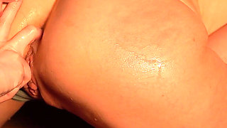 Two Girlfriends Having Fun in the Sauna,fucked Her Anal Hole with a Strap-on and a Big Dildo