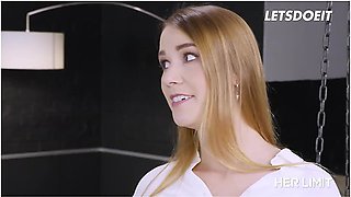 Czech Babe Alexis Crystal Enjoys Ultimate Anal Gaping From Big Italian Cock