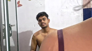 Delivery boy with Indian Beautiful Wife Fu.cking hot
